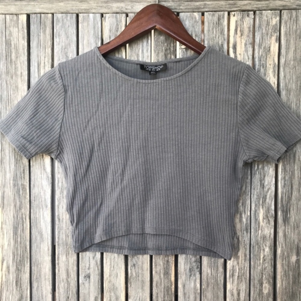 TOPSHOP Crew Grey Ribbed Crop Top